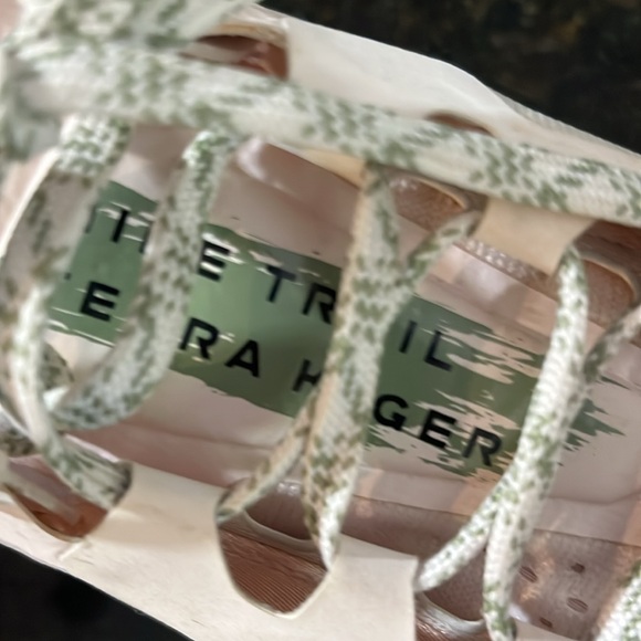 NIKE Air Zoom Terra Kiger 7 Trail Running Sz 8 Light Soft Pink CW6066-600 - Picture 11 of 12